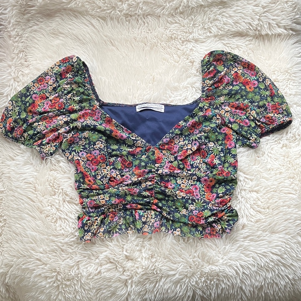 Urban Outfitters Ruched Floral Crop Top sz M